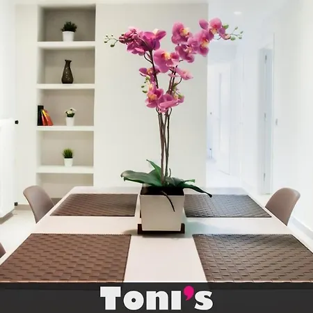 Toni's Spacious Next To Acropolis Museum Apartment *