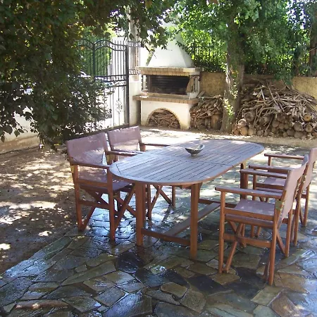 Bright Mezzanine Flat With Garden * Athens
