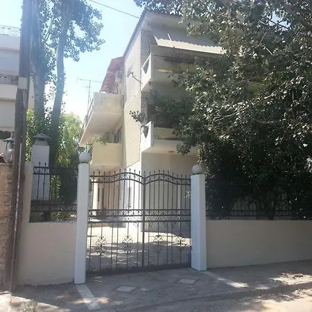 Bright Mezzanine Flat With Garden Apartment Athens