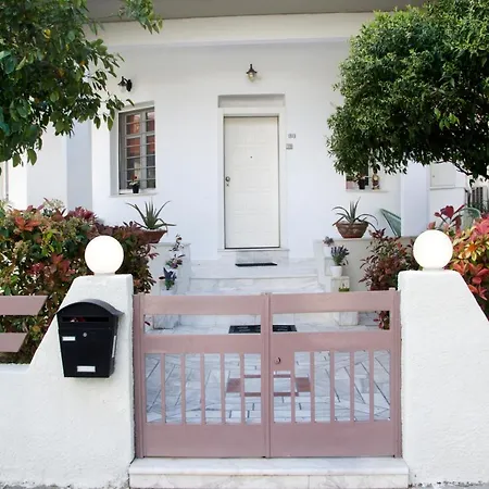 Apartment Garden House Palaio Faliro