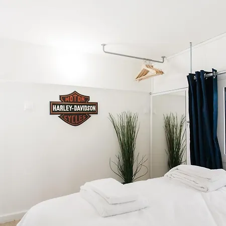 Apartment Be Based In Groovy Loft In The Center!! *