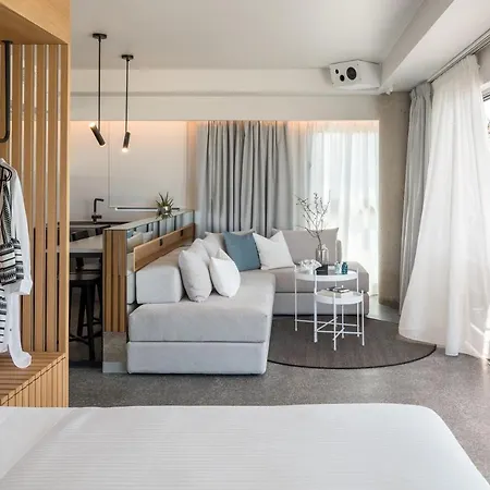 Apartahotel Urban Atenas