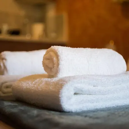 Nice 5 Min. From Syntagma Square,