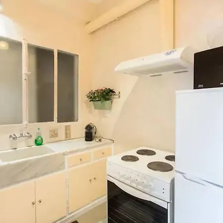 Openair Hot Tub/big Balcony/great Boutique Athens