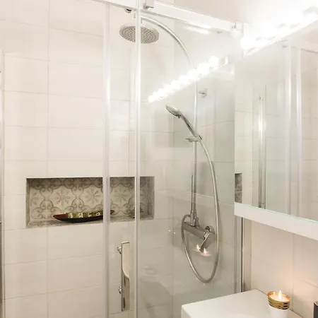 Highend 2bdr Full Apt/ Ideal Location * Athens