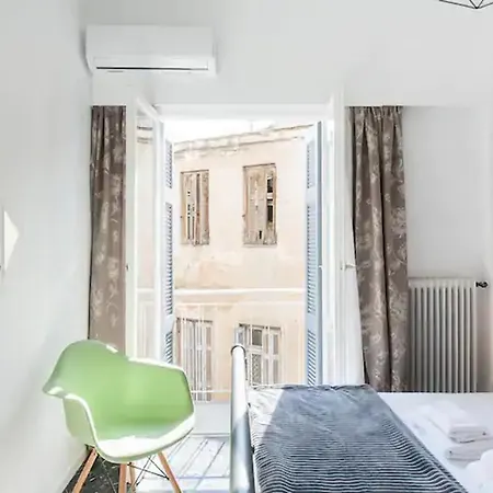 A Masterpiece In Plaka With Big Balcony And Acropolis View Apartment