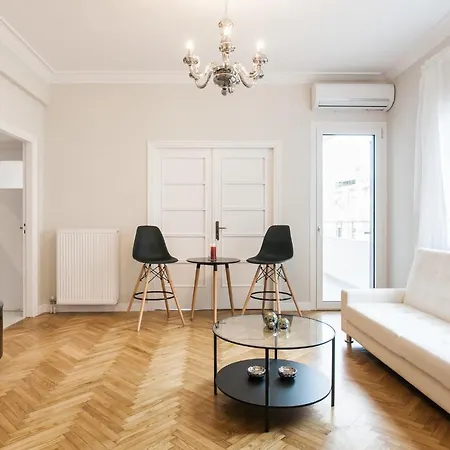 Apartment Highend 2bdr Full Apt/ Ideal Location