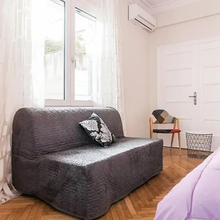 Highend 2bdr Full Apt/ Ideal Location