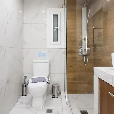 Lomvardou-stylish Flat Next To Ampelokipi Metro St Apartment