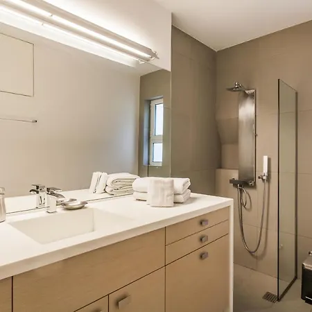 Homz Ah19 Psychiko Athens