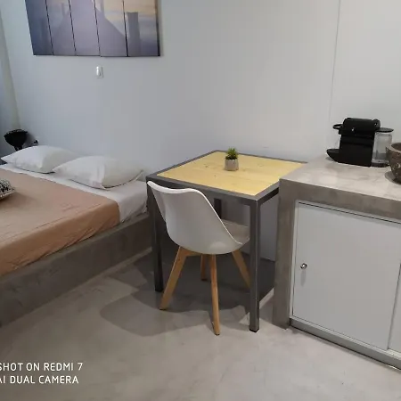 Facadoro Apartment *