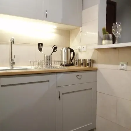 Comfortable Modern Entire House Near The Center Of Athens-blue Serenity *