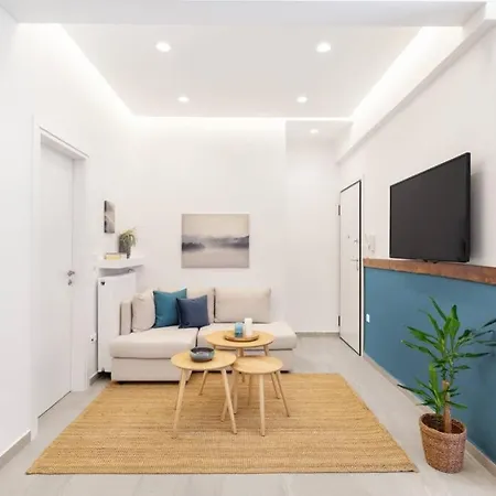 Apartment Contemporary Minimalist 2-bdrm Apt By The Homis! Athens