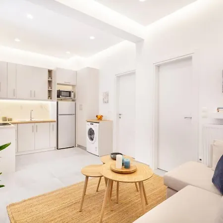 Contemporary Minimalist 2-bdrm Apt By The Homis! Athens