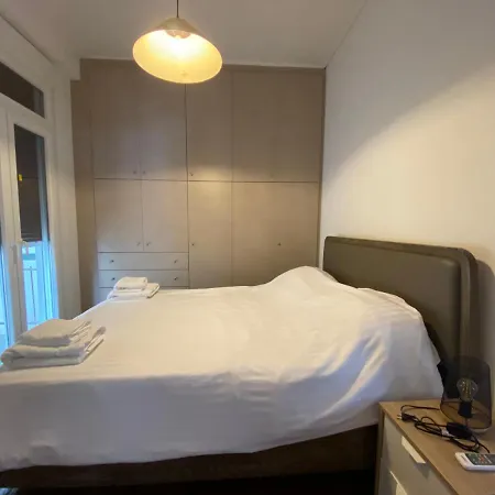 Galaxy Spacious & Renovated Apartment *