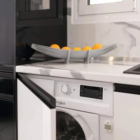 Affordable Luxury Close To Ampelokipi Metro Διαμέρισμα Αθήνα