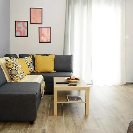Poppy's Dreamy Apartment, Thissio Apartment Athens