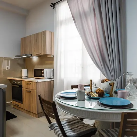 Apartment Polytimon, An Athenian Neoclassical Athens