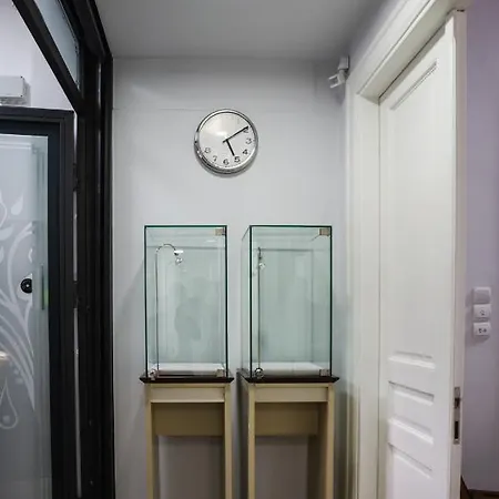Apartment Polytimon, An Athenian Neoclassical Athens