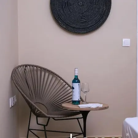 Riviera Homm Flat 4 Min Walk From Beach, Thiseos Str Apartment