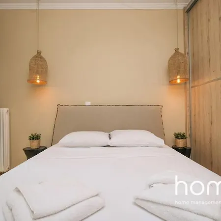 Riviera Homm Flat 4 Min Walk From Beach, Thiseos Str