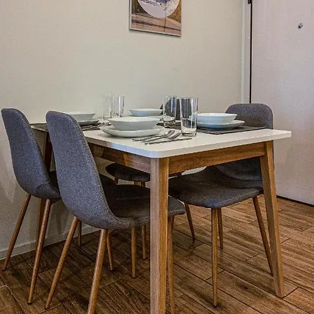 דירה Modern 5bd In The Heart Of *