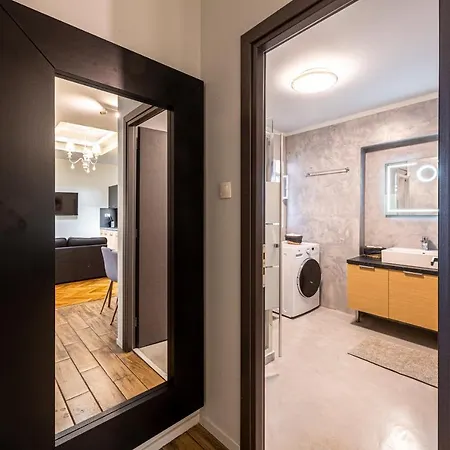 Modern 5bd In The Heart Of