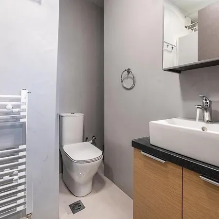 Modern 5bd In The Heart Of