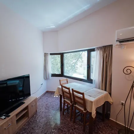 Luxury In Plaka - Acropolis Apartment Athens