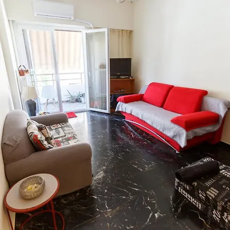 Apartment Peonios *
