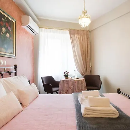 Nice 5 Min. From Syntagma Square, Apartment