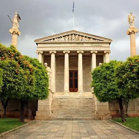 Nice 5 Min. From Syntagma Square, Athens
