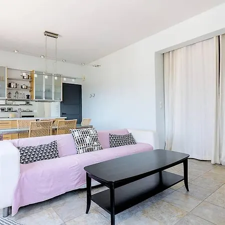 1bedroom House In The Center With Great View