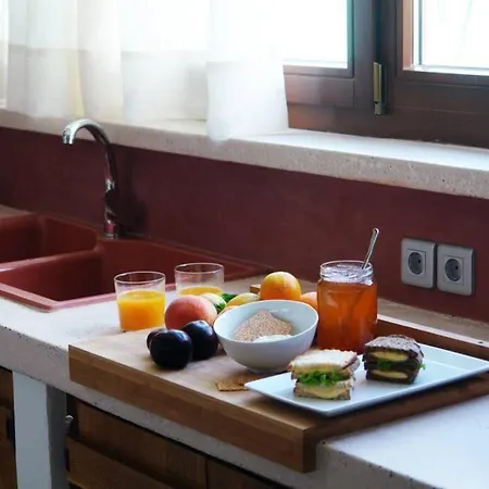 Unique - Spacious With Rooftop / Thissio * Athens