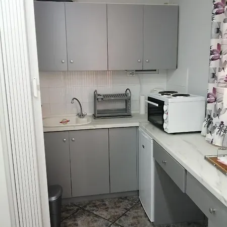 Sunny Garden Apartment Athen
