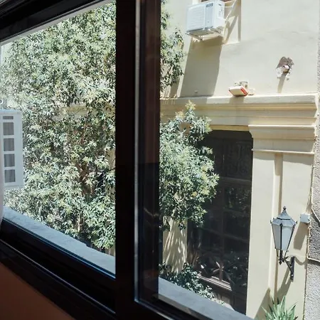 Luxury In Plaka - Acropolis Apartment Athens