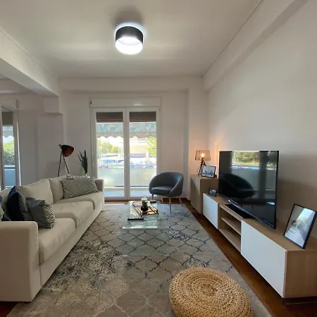 Galaxy Spacious & Renovated *