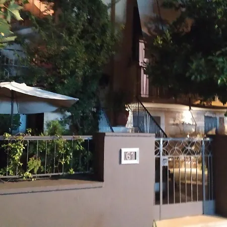 Holiday home Unique Luxury House Athens