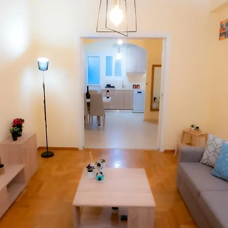 Myrtle, Center Renovated Apartment Athens