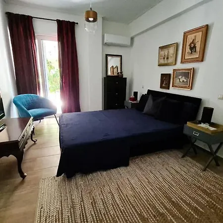Modern Apt In The Heart Of Glyfada - Literally!! Apartment