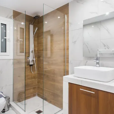 Lomvardou-stylish Flat Next To Ampelokipi Metro St