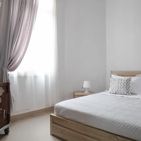 Polytimon, An Athenian Neoclassical Apartment Athens