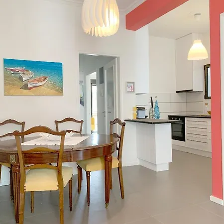 Apartment 2bd New Modern - Seaside *