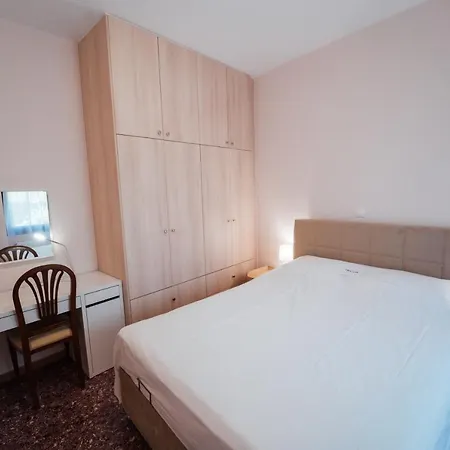 Luxury In Plaka - Acropolis Apartment Athens