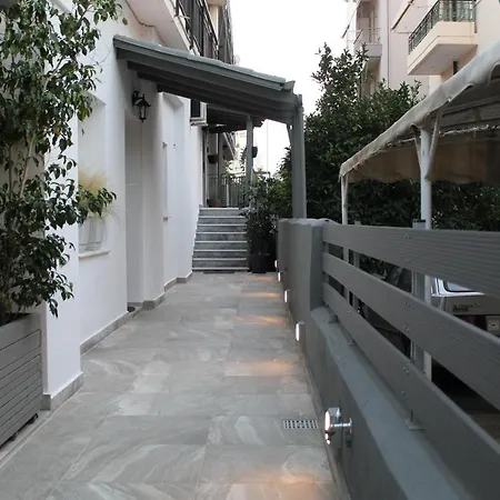 Luxe House In Glyfada With Near Metro Station C8 Athens