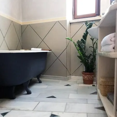 Apartment Unique - Spacious With Rooftop / Thissio