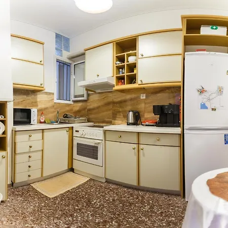 Peonios Apartment *