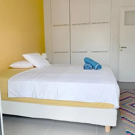 2bd New Modern - Seaside Apartment