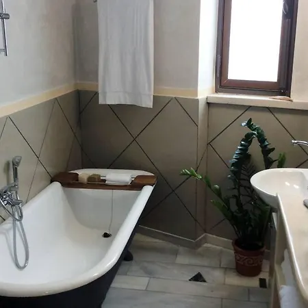 Unique - Spacious With Rooftop / Thissio * Athens