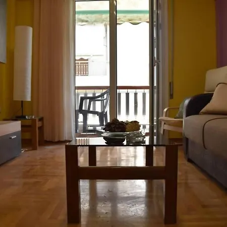 Colourful In Athenscity 1min From Subway Athen